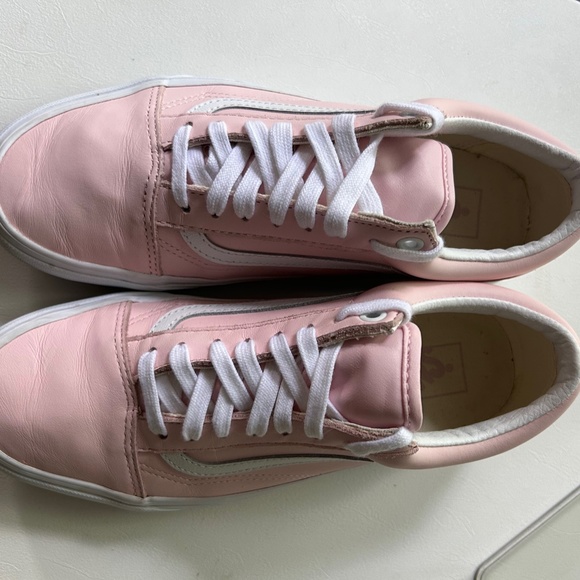 Vans Leather Old Skool Lo Top Skate Shoes - PINK Size 8.5 EUC - Picture 2 of 4